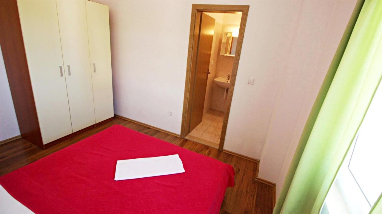 Apartments Marko Nemira Omis Exterior photo