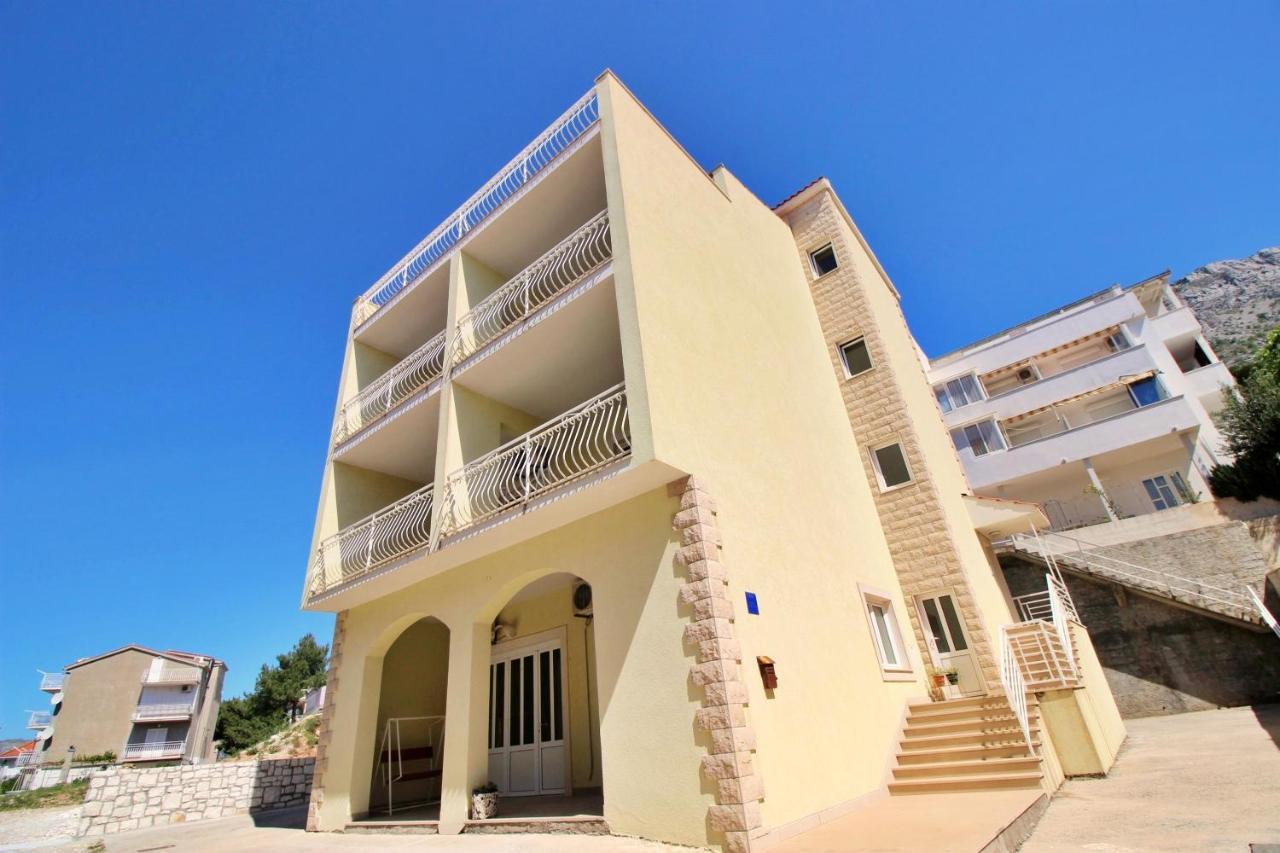 Apartments Marko Nemira Omis Exterior photo