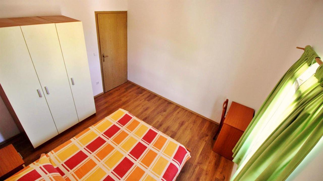 Apartments Marko Nemira Omis Exterior photo