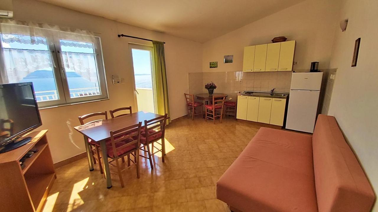 Apartments Marko Nemira Omis Exterior photo